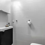 Praga - Terrace & Parking - By Rentujemy Apartamento *