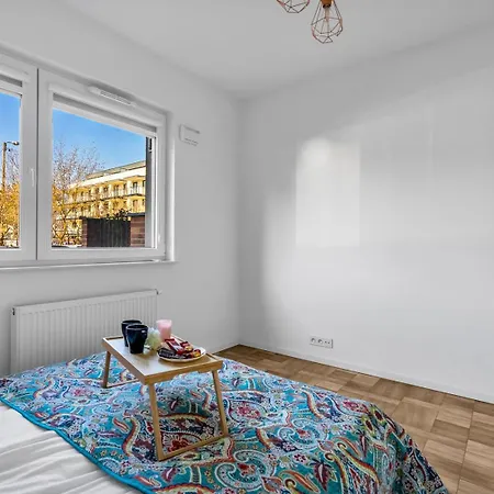 Apartment Praga - Terrace & Parking - By Rentujemy Warsaw