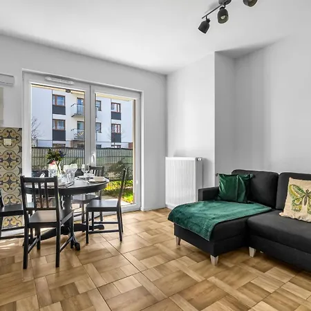 Praga - Terrace & Parking - By Rentujemy Appartement Varsovie