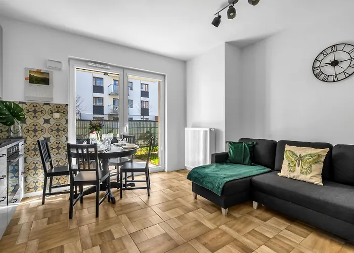 Praga - Terrace & Parking - By Rentujemy Apartman Varsó