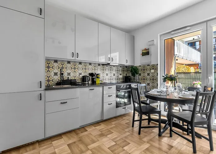 Praga - Terrace & Parking - By Rentujemy *