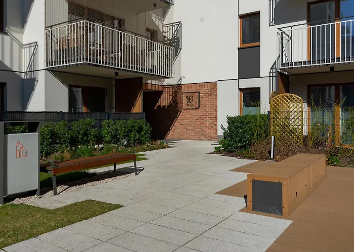 Praga - Terrace & Parking - By Rentujemy Varsó