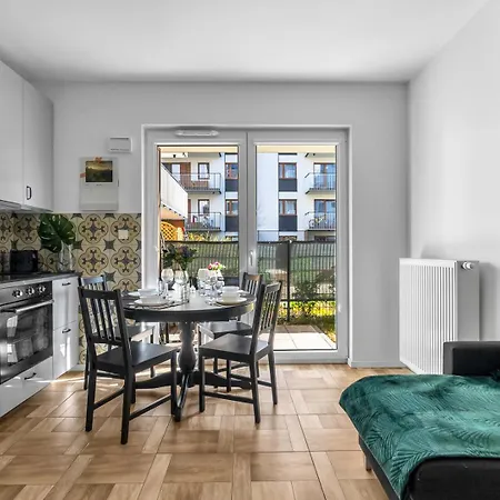 Praga - Terrace & Parking - By Rentujemy ワルシャワ