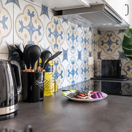 Praga - Terrace & Parking - By Rentujemy Apartamento