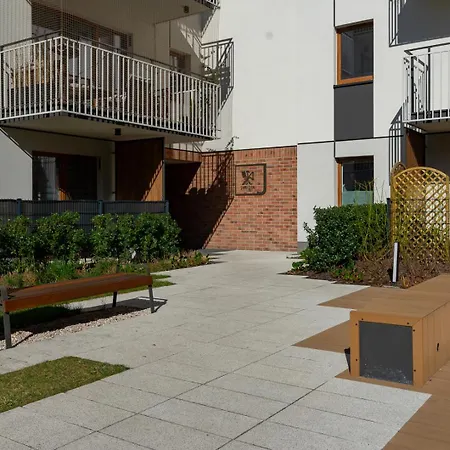 Praga - Terrace & Parking - By Rentujemy Varsóvia